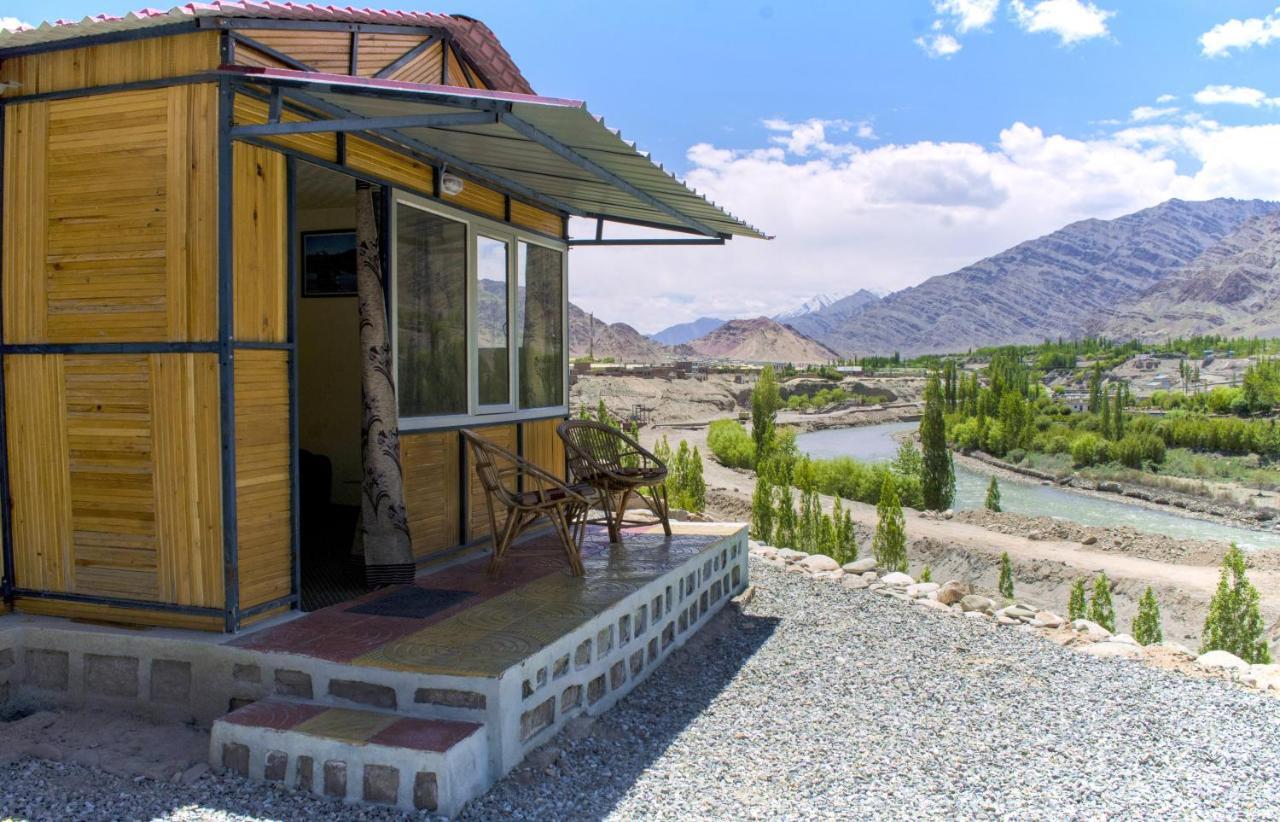 Hotel Neryok'S Indus View Chimre Esterno foto