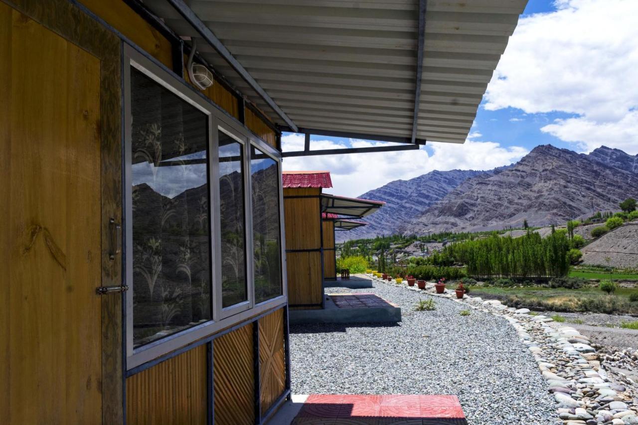 Hotel Neryok'S Indus View Chimre Esterno foto