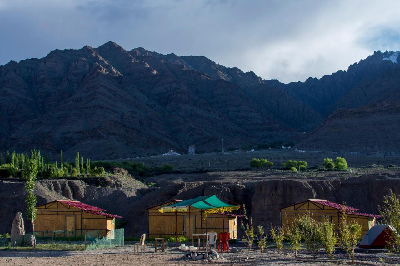 Hotel Neryok'S Indus View Chimre Esterno foto
